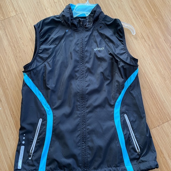 L ASICS running jacket - Picture 2 of 11